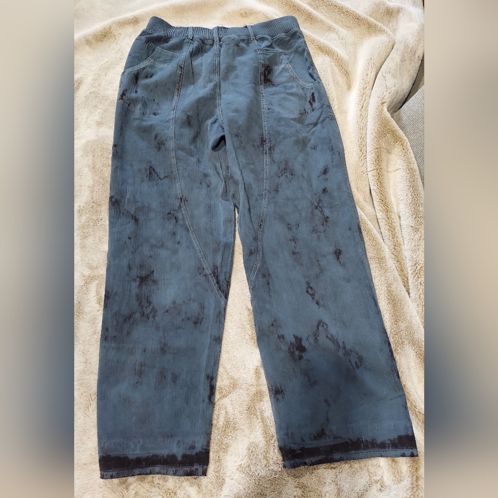 NWOT FREE PEOPLE Freddie Distressed Pants Medium - Picture 3 of 6